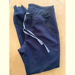 Figs women’s Black Zamora - Jogger Scrub Pants - S / Black